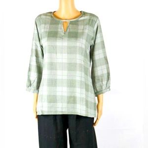 NWOT Green Summer Top Size Large